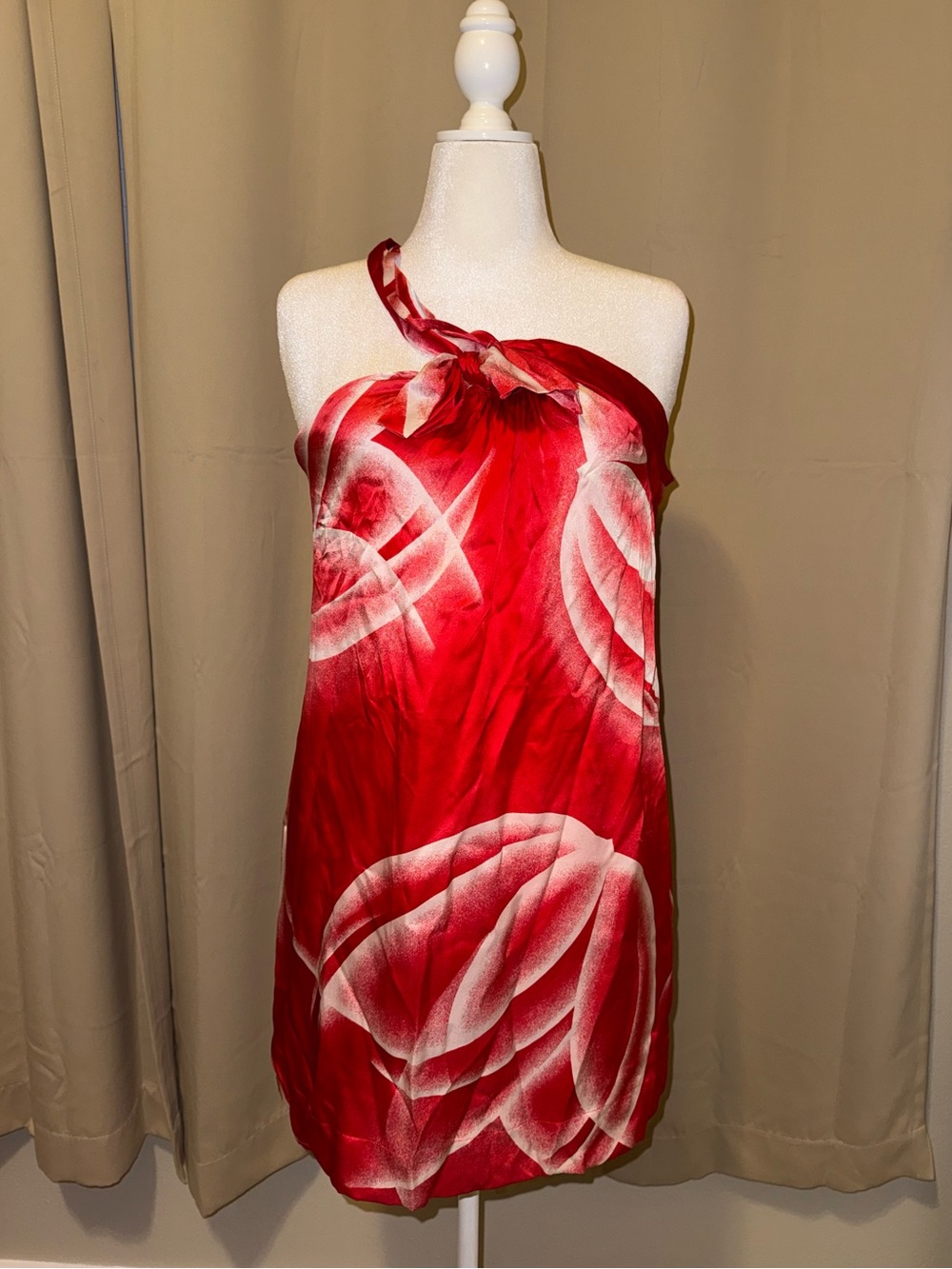 BCBGMaxAzria Red One-Shoulder Floral Knot-Detail Cocktail Dress